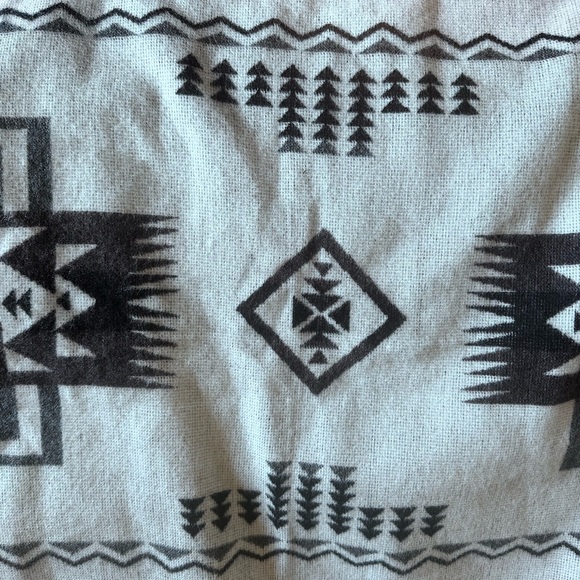 Alpaca 🦙 yarn 🧶 double sided, poncho with hoodie, Peruvian. - Picture 5 of 5